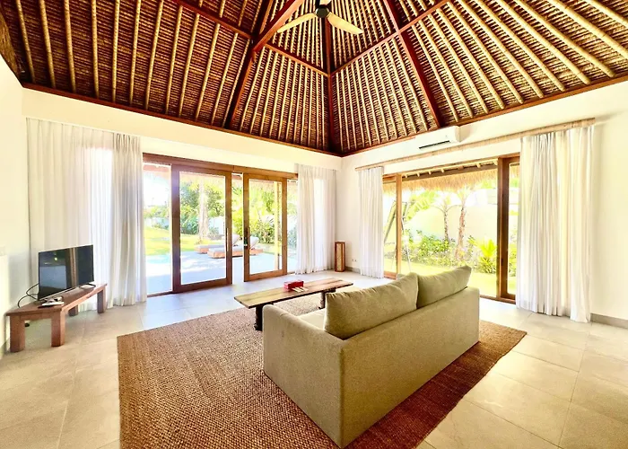 Peninsula Bay Resort